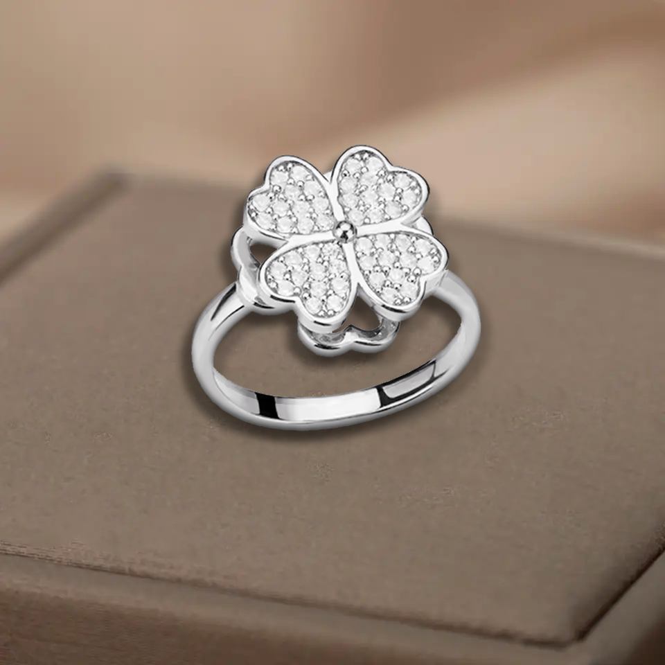 Bague en forme de trèfle à quatre feuilles - Acier